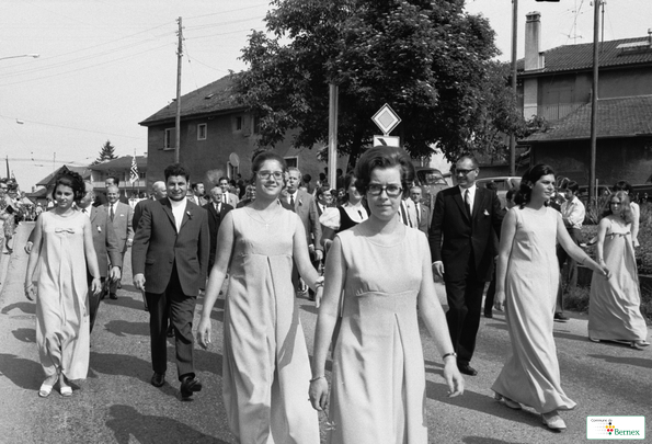 dames cortège