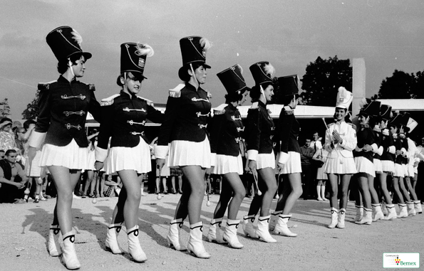 maj. 3^4