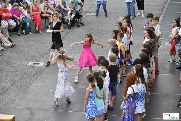 Ecole LullyPhoto Alain Grosclaude Mention ObligatoireReproduction Interdite