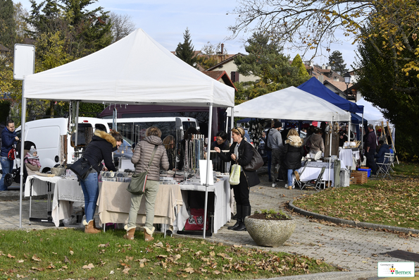 Marché de Noël à Lully 2019
Photo Alain Grosclaude 
Mention Obligatoire
Reproduction Interdite