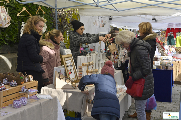 Marché de Noël à Lully 2019
Photo Alain Grosclaude 
Mention Obligatoire
Reproduction Interdite