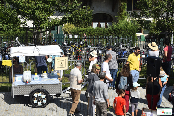 Marché Bernex / Bourses aux vélo 2019
Photo Alain Grosclaude 
Mention Obligatoire
Reproduction Interdite